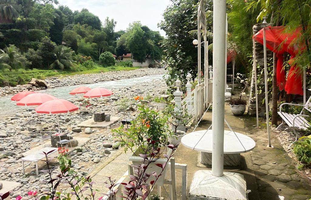 New The Heritage Resort & Restaurant Bukit Lawang Bandartelu Экстерьер фото