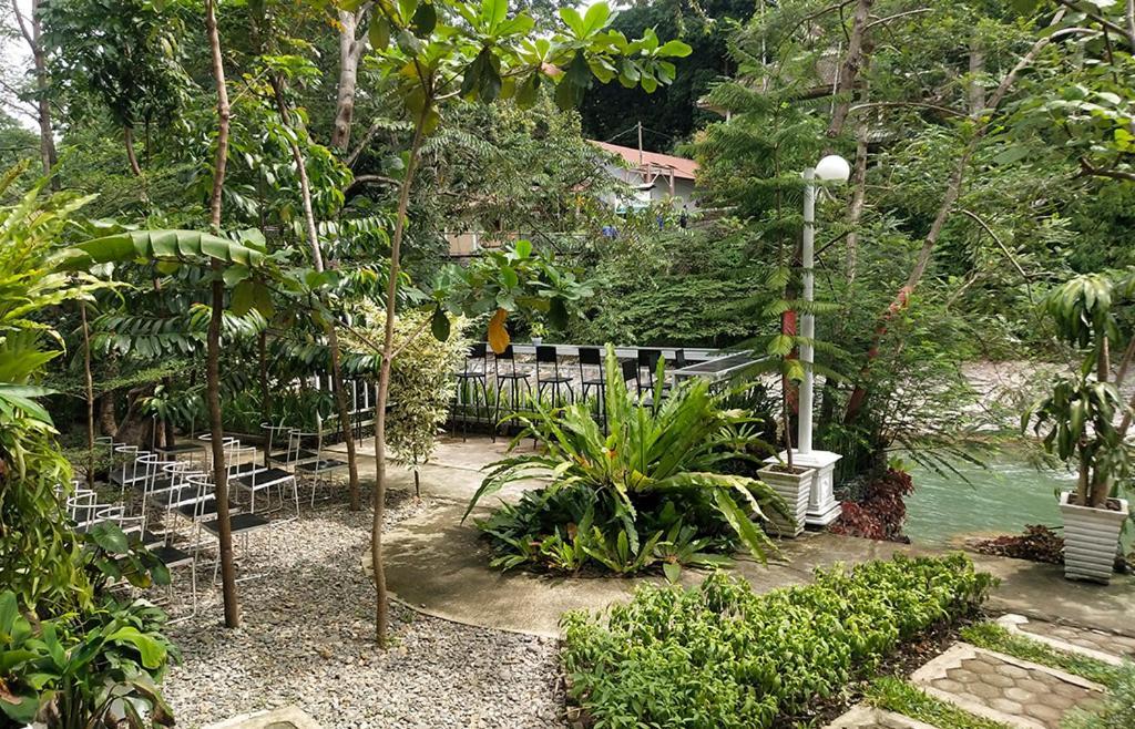 New The Heritage Resort & Restaurant Bukit Lawang Bandartelu Экстерьер фото